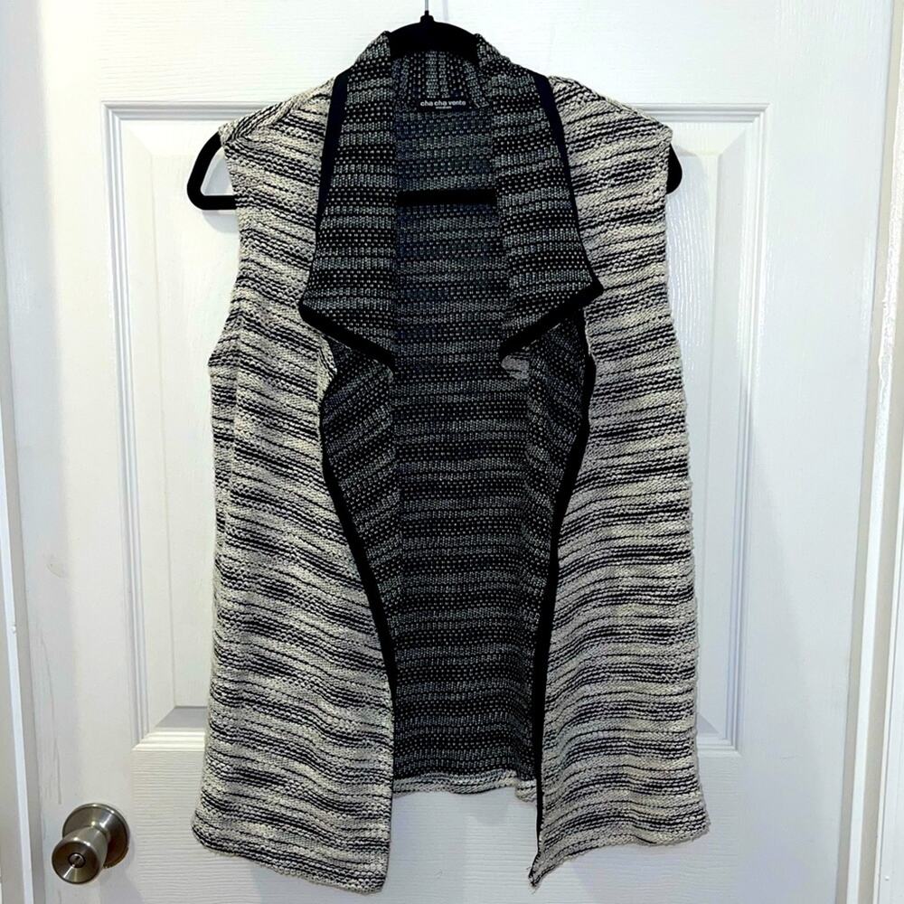 Cha Cha Vente Open Front Knit Vest